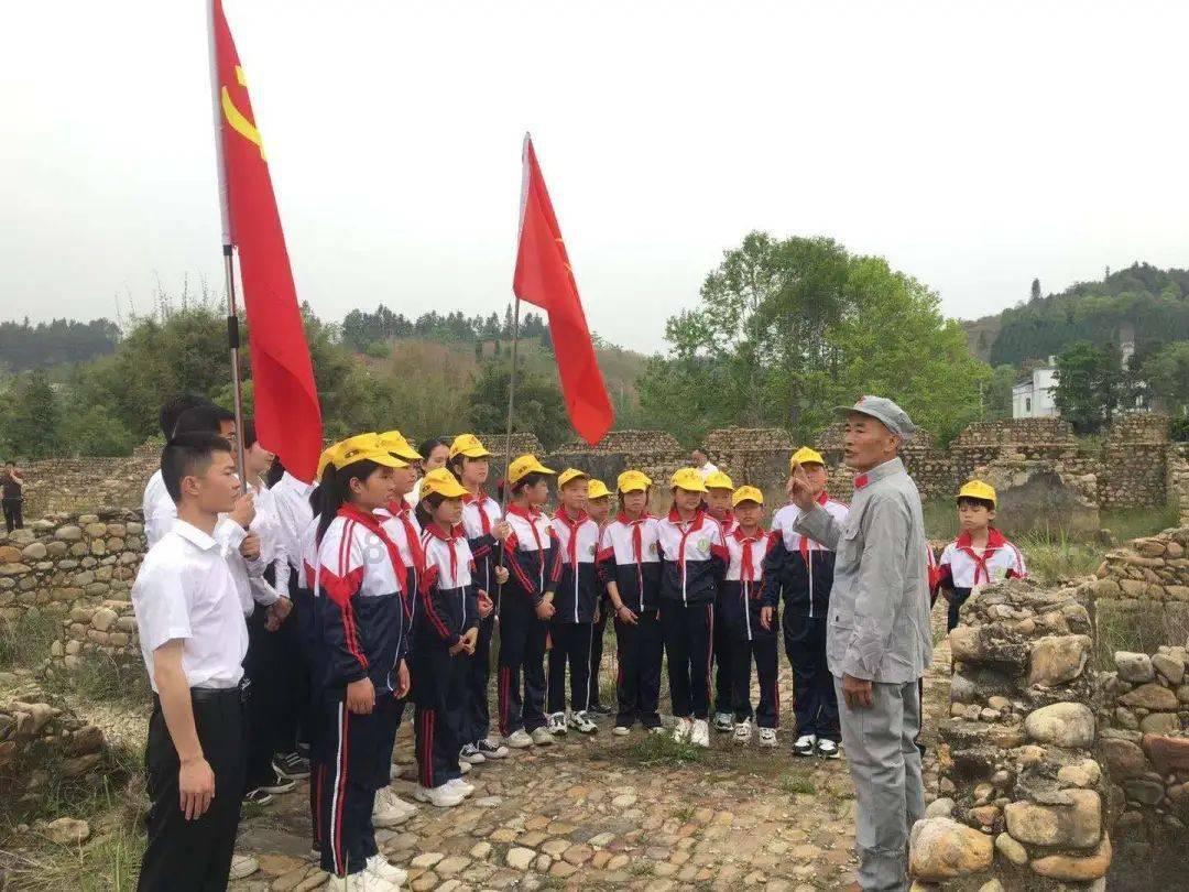 探索蜗牛奇妙世界,元旦是指什么时候?问答平台等你来解密!